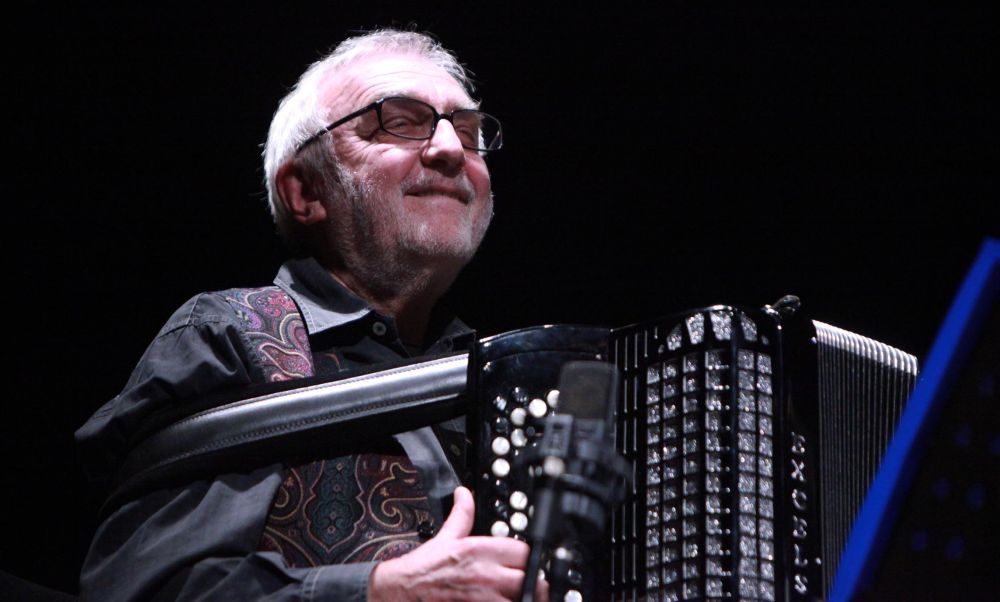 L’avvocato-Musicista Gianni Coscia compie 90 anni, gli auguri a una persona unica