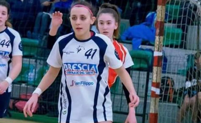 La tortonese Giulia Sbruzzi scelta dalla Federazione di pallamano come una tra le migliori d’Italia