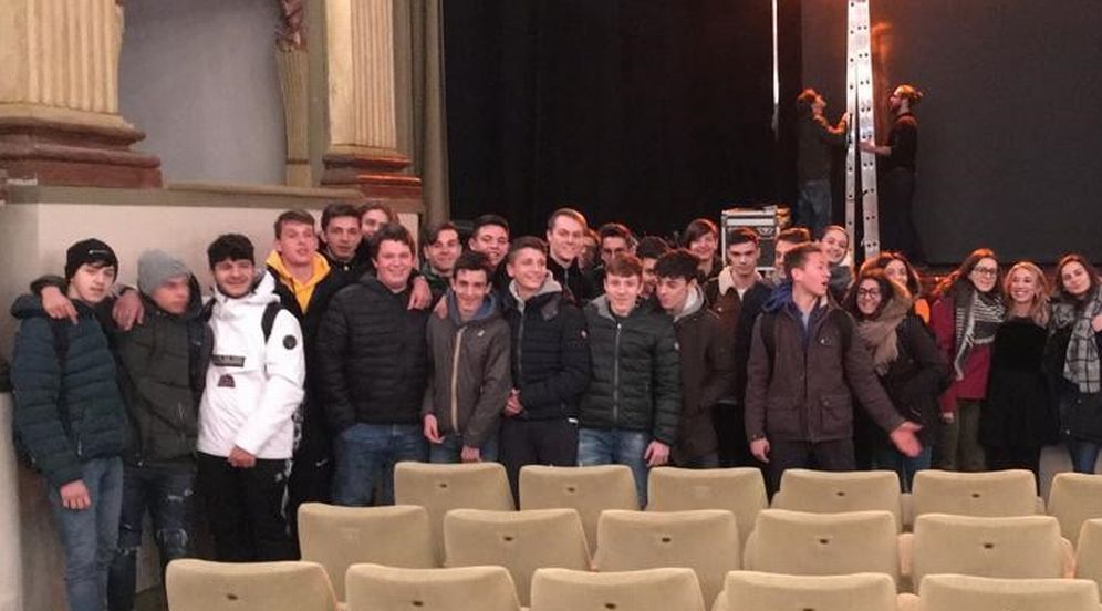 Gli studenti del “Marconi” di Tortona a teatro