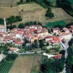 Quarant’anni in coro: la comunità di Gremiasco festeggia lo storico anniversario e la Maestra Borassi