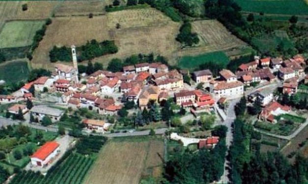 Quarant’anni in coro: la comunità di Gremiasco festeggia lo storico anniversario e la Maestra Borassi