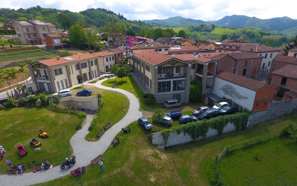 Il Borgo di Castellania  sarà la suggestiva cornice dello spettacolo “Fausto Coppi. L’affollata solitudine del campione”