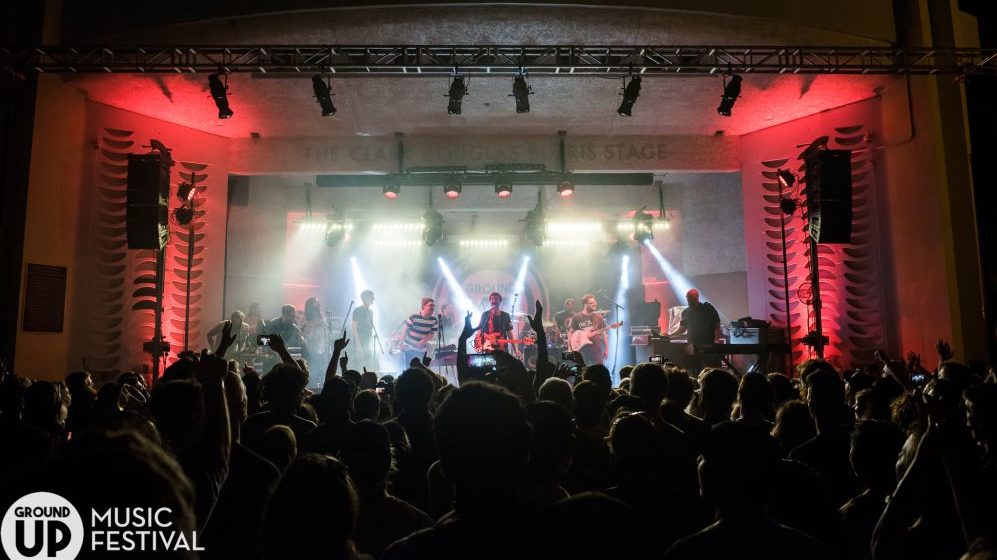 Stasera cantanti e musicisti delle star americane si esibiscono a Tortona: sono i Snarky Puppy