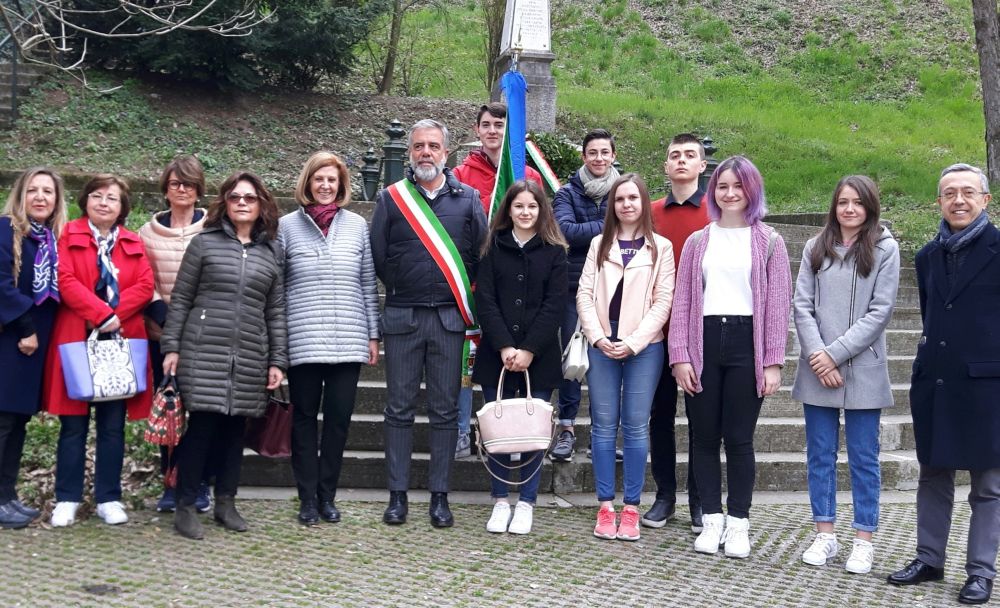 Gli studenti di Marconi e Carbone e l’eccidio sul Castello: “Dopo 70 anni….il senso del ricordo”