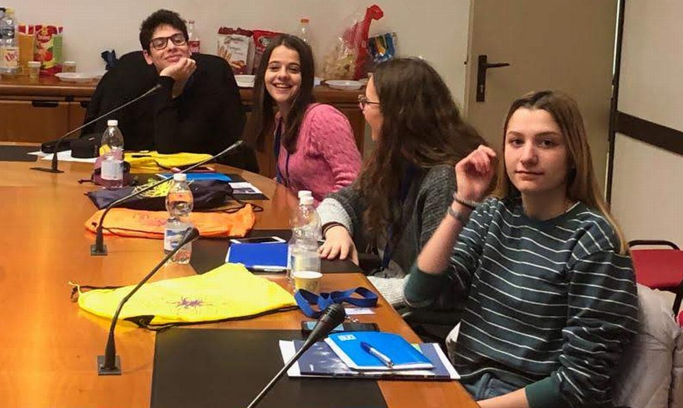 Gli studenti del Liceo Peano di Tortona a Pavia per un incontro con gli esperti del Cern