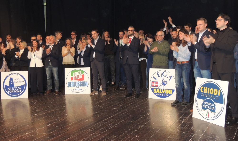 Tutti nomi dei 64 candidati del Centro Destra che corrono per un  posto di Consigliere comunale a sostegno di Chiodi