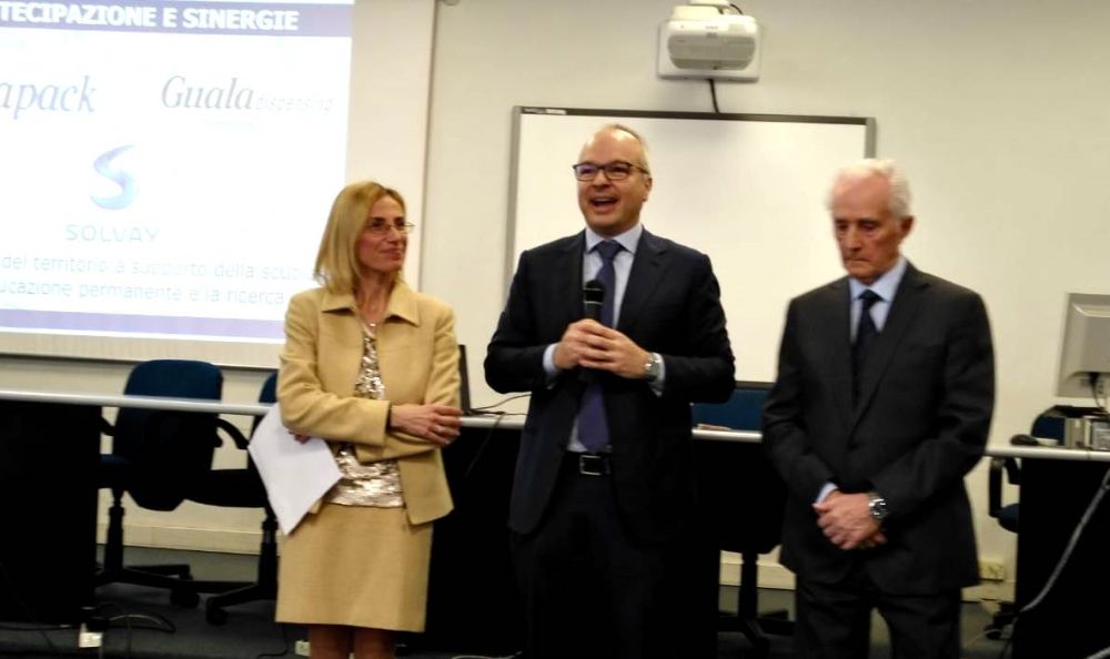 Il Sindaco di Alessandria presente all’Istituto Superiore Volta  per l’inaugurazione del Laboratorio di Chimica organica