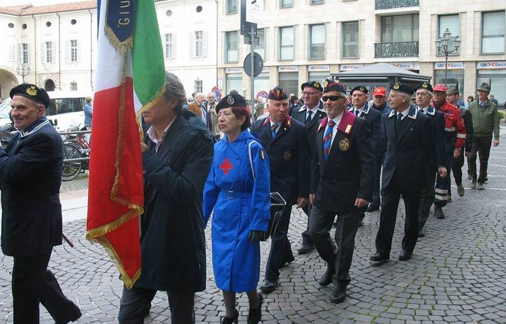 A Tortona celebrato l’Anniversario della Liberazione col Vescovo,  le associazioni dei combattenti e…