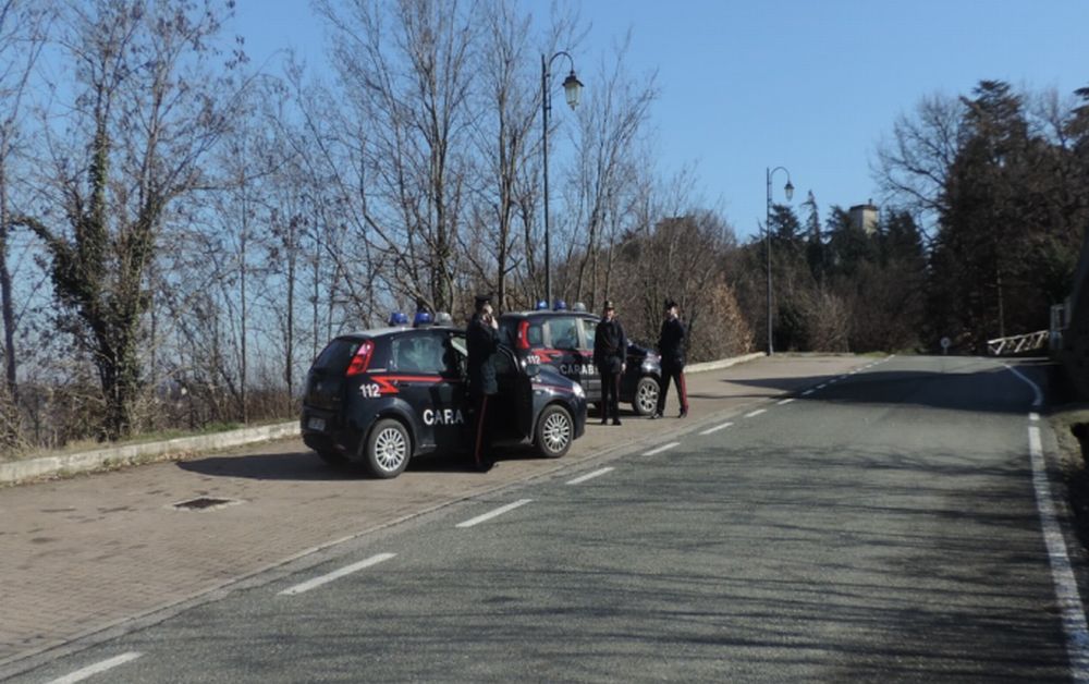 Ovada, sorpreso alla guida dopo aver bevuto, tenta di ingannare i Carabinieri fornendo false generalità
