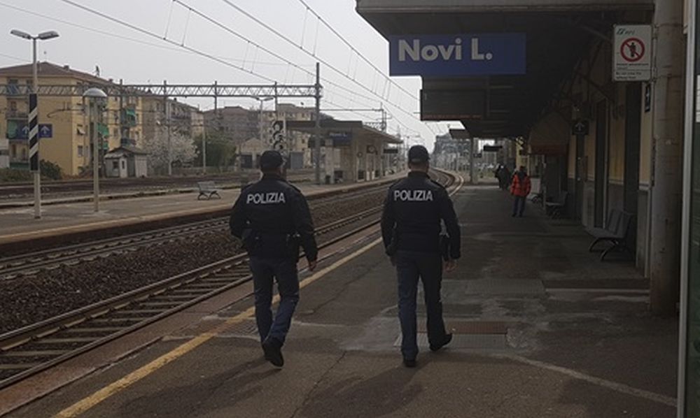 Pluripregiudicato arrestato a bordo treno dalla polizia ferroviaria di Novi Ligure