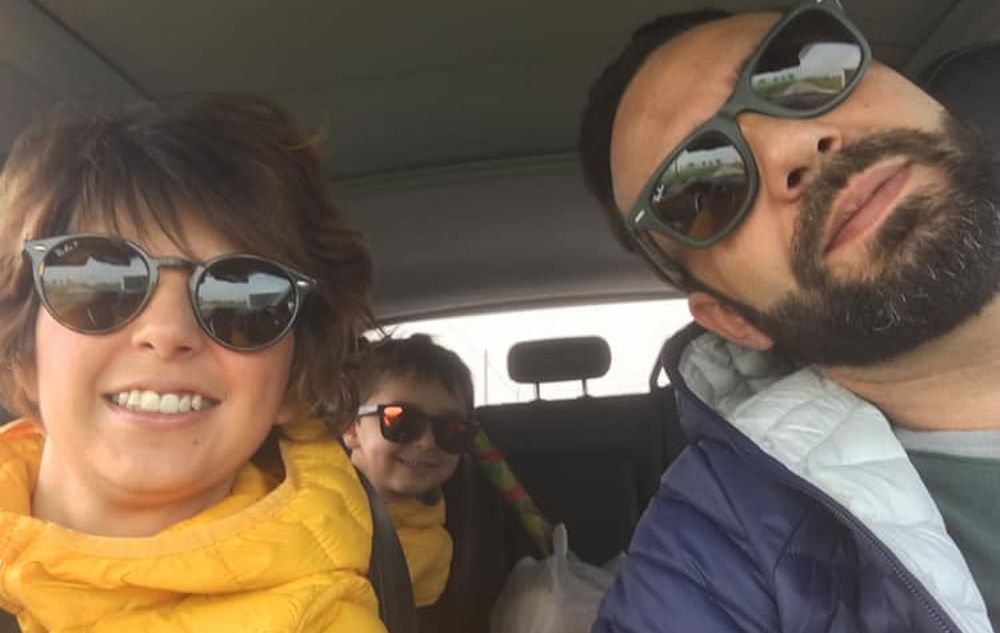 Dramma per questa famiglia al parco dello Scrivia di Tortona col bimbo salvato grazie a una coppia e al 118