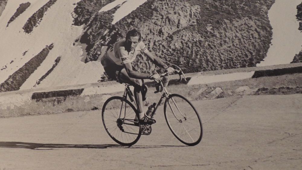 Giovedì a Garbagna prima si parla di Fausto Coppi e poi c’è il teatro