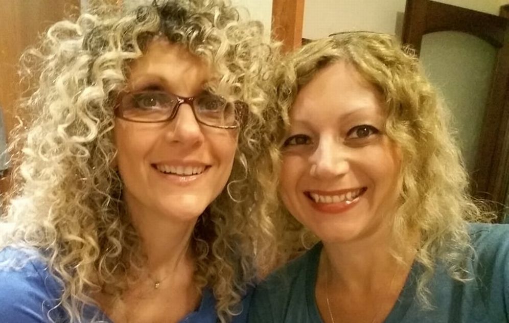 Due sorelle di Arquata scrivono un libro per bambini: sono Elisabetta e Monica