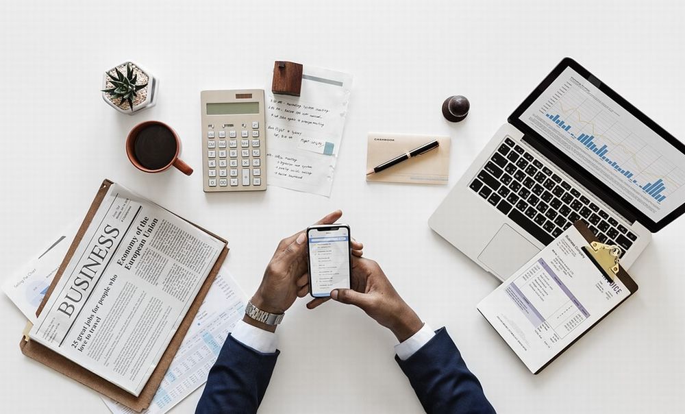 Quattro incontri coi tortonesi per parlare di giornalismo e presentare un libro