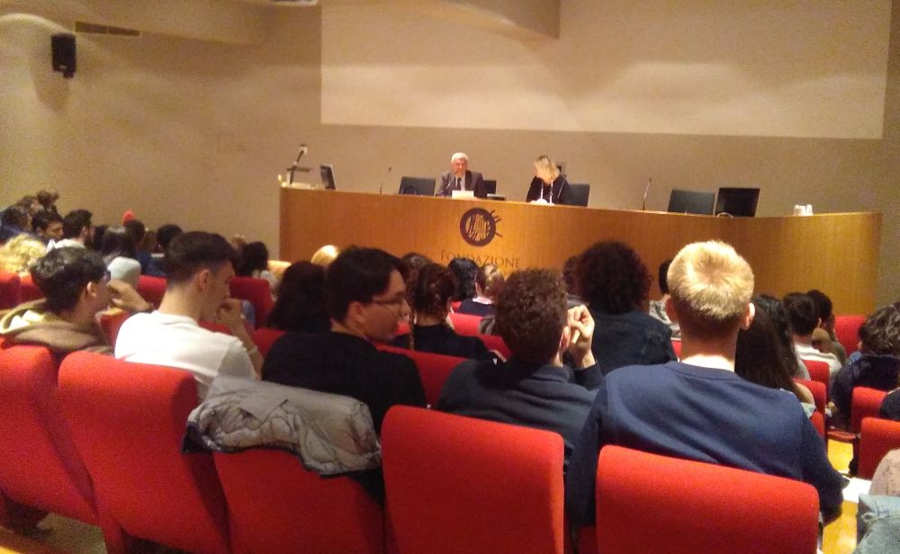Gli studenti del “Peano” alla sala della Fondazione per l’apprendimento permanente e la costituzione