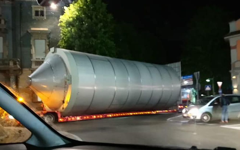 I trasporti eccezionali che passano a Tortona (provocando danni) autorizzati dal Comune ma forse…..