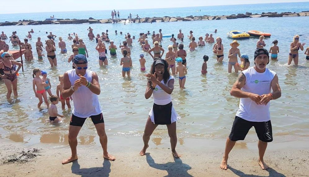 Fun on the Beach, tutti i giorni il fitness in spiaggia a San Bartolomeo al mare