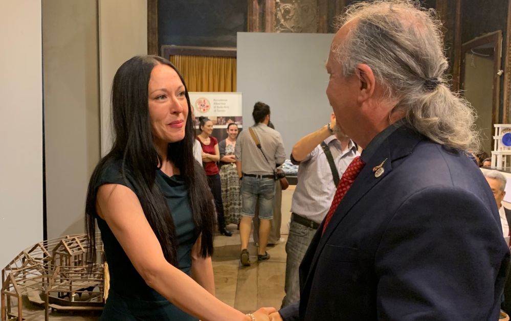 Le collezioni civiche di Alessandria si arricchiscono dell’opera dono dell’artista  Claudia Lenaz e della società ‘Dante Alighieri’