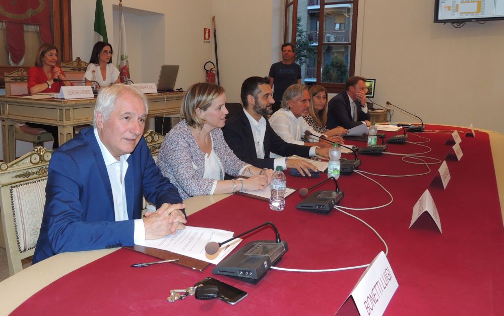 Il Consiglio comunale di Tortona approva all’unanimità molte delibere. Ecco quali