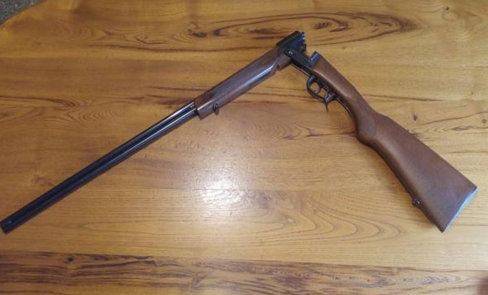 Fabbrica Curone, custodisce un fucile in casa da 34 anni senza averlo mai denunciato e finisce nei guai