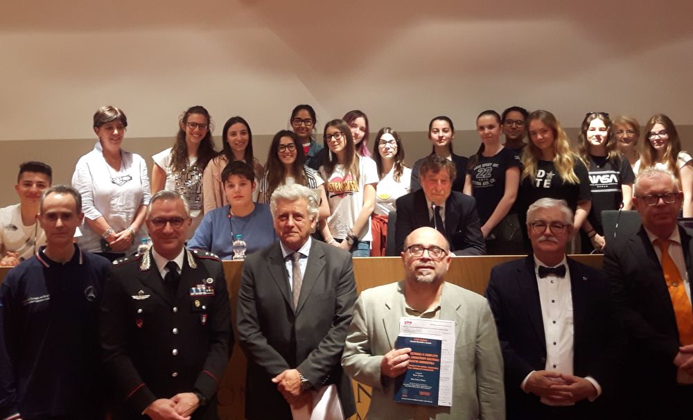 Gli studenti del Marconi di Tortona sono certi: “Bisogna salvare la bellezza perché salverà il mondo”