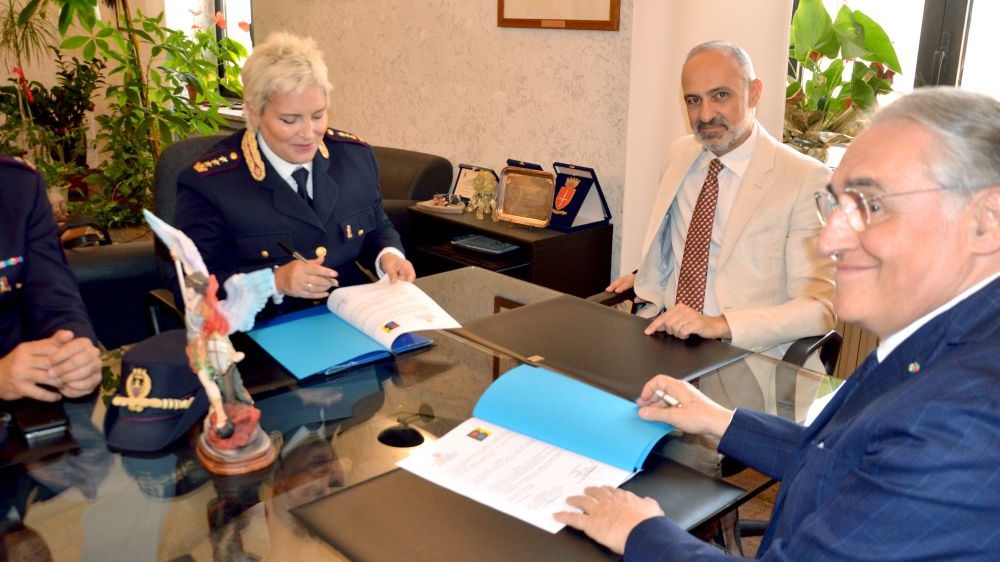 Firmato un protocollo con la Polizia di Alessandria per proteggere le aziende dai reati informatici