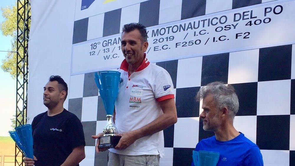 Paolo Longhi di Casale Monferrato è il campione italiano F2 di Motonautica