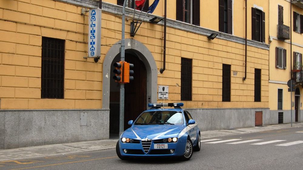 La Polizia di Casale denuncia un uomo per indebito utilizzo di carte di credito