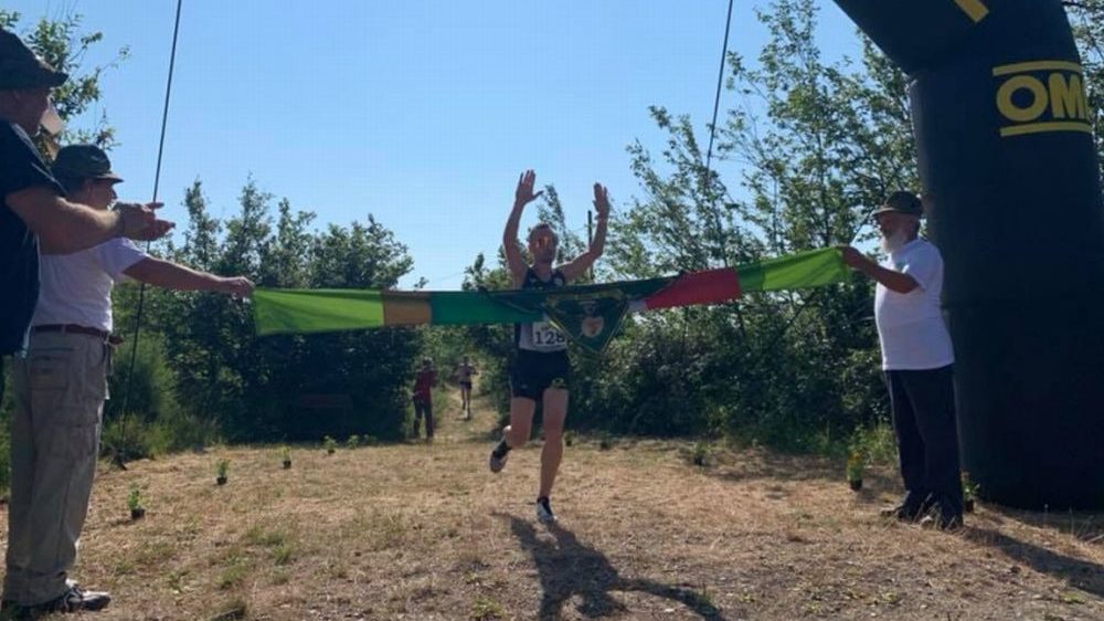 Il tortonese Vincenzo Scuro vince la scalata di Tana d’orso nell’appennino ligure