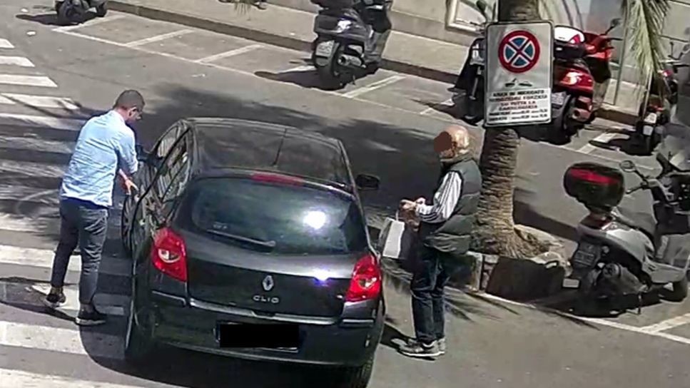 SANREMO: truffa un anziano sottraendogli un orologio di valore. Scoperto e denunciato dai Carabinieri.