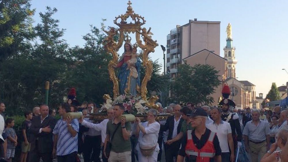 A Tortona migliaia di persone alla Festa della Madonna della Guardia. Le immagini