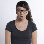 Brutta disavventura di un Tortonese investito e ferito alla mano: “Ma in che città e con che gente vivo?”