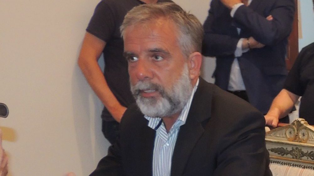 Tortona, l’ex Sindaco Gianluca Bardone si schiera con Renzi. L’annuncio nell’ultimo Consiglio. Ecco cosa è successo