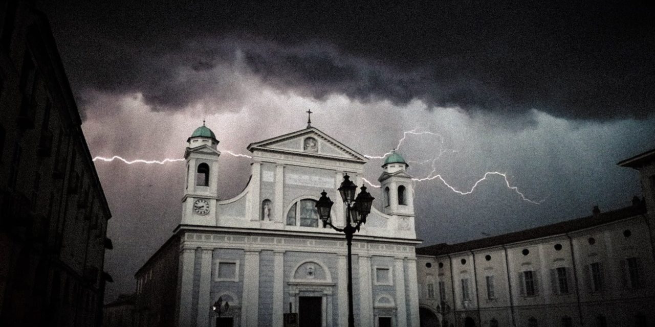 C’è Oggi Tortona: una splendida immagine di Andrea Bottan sul temporale di ieri sera