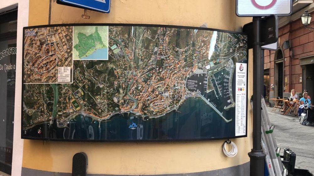 Imperia, ecco le nuove cartine turistiche in città. Gandolfo e Oneglio: “Apprezzate dai cittadini”