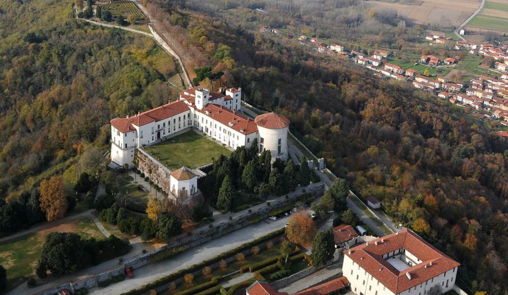 Il Fai di Tortona domenica va in gita al Castello Masino, fra 15 giorni visita Casa Barabino