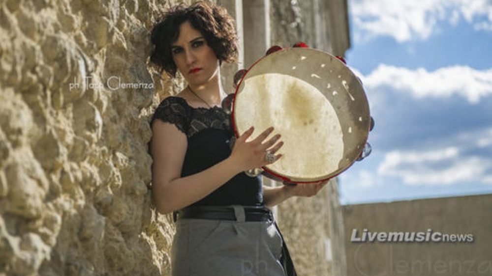 Giovedì a Valenza un incontro con  Francesca Incudine dedicato a Camilleri