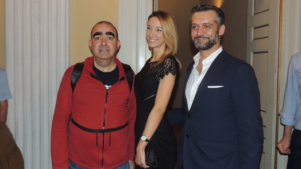 La nuova stagione di prosa a Tortona ha aperto con un tutto esaurito per Elio in scena in anteprima nazionale. Le immagini