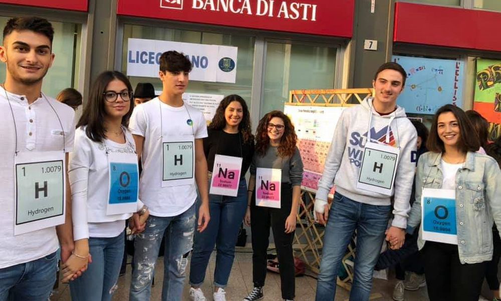 Bancarelle scientifiche a Tortona, le riflessioni di uno studente del Liceo Peano