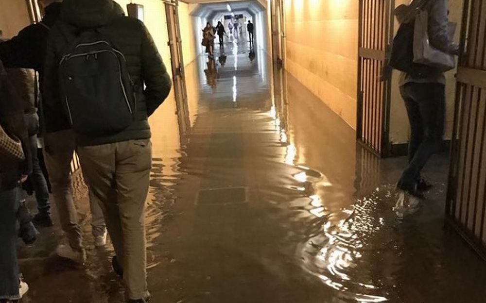 A Tortona scuole e sottopassi allagati, treni in ritardo e disagi. Le immagini dei danni del maltempo