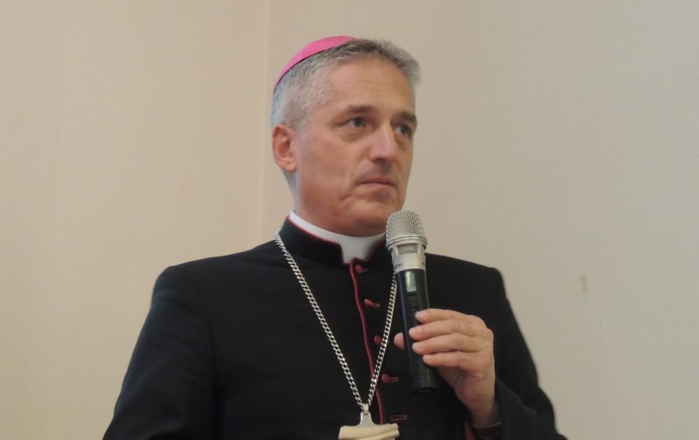 Tristissimo week end di Pasqua a Tortona e dintorni. La gente continua morire, una speranza dalle parole del Vescovo