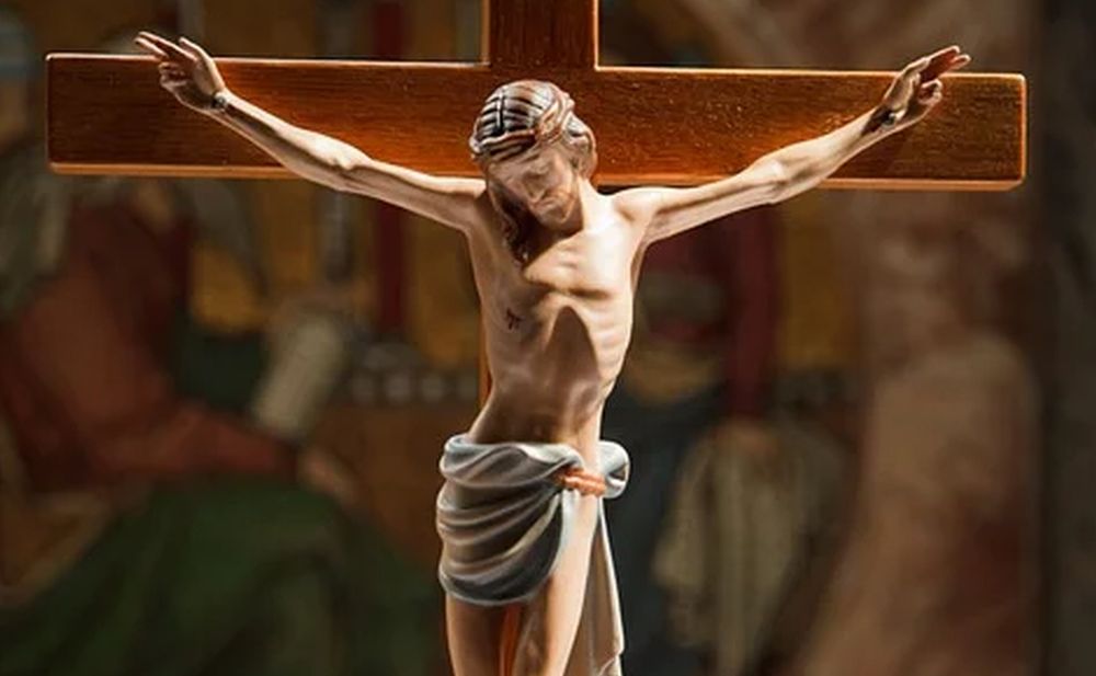 Domenica una bella iniziativa a Novi Ligure su come si porta un crocifisso