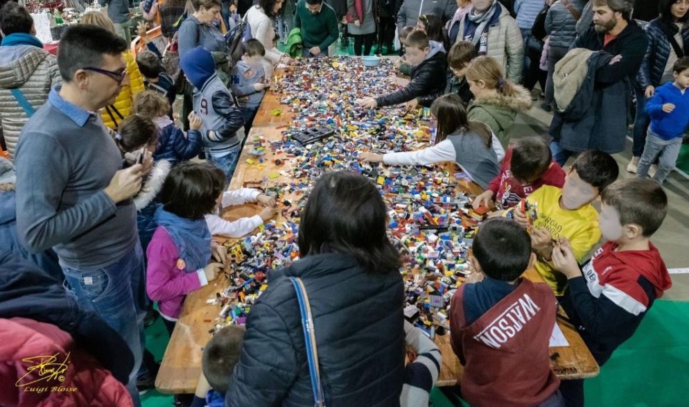 Tortona Brick 2019: i Lego tornano in città. E c’è anche la sfida tra famiglie. Come iscriversi