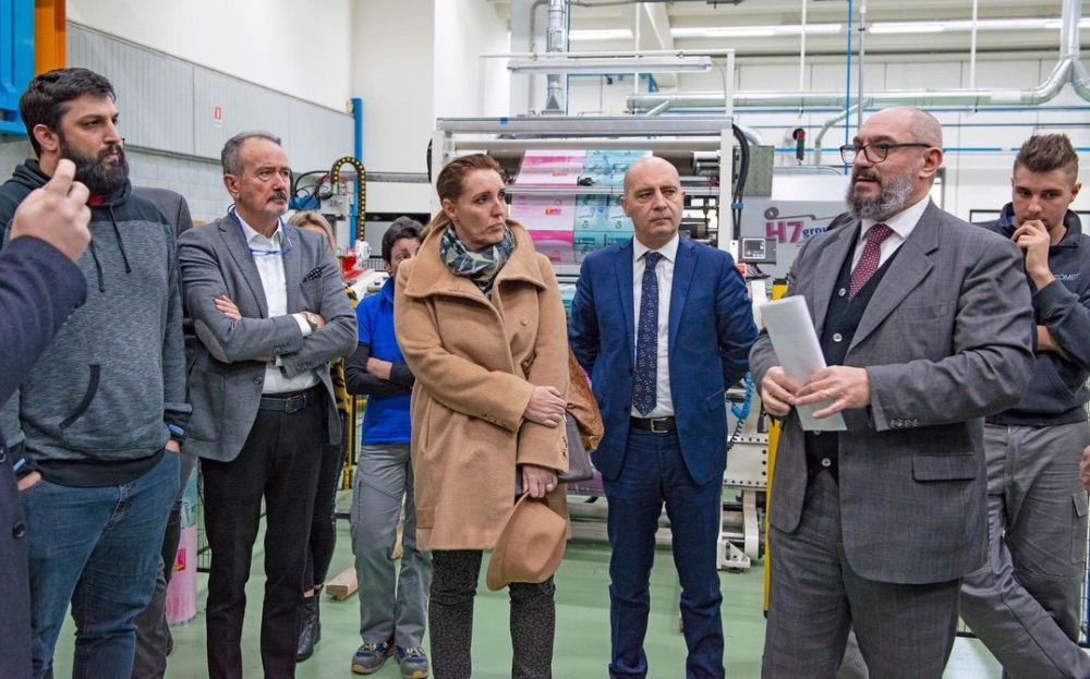 Il tortonese Gian Luca Lavezzo a Schio con i lavoratori e l’assessore regionale del Veneto contro la Plastic Tax