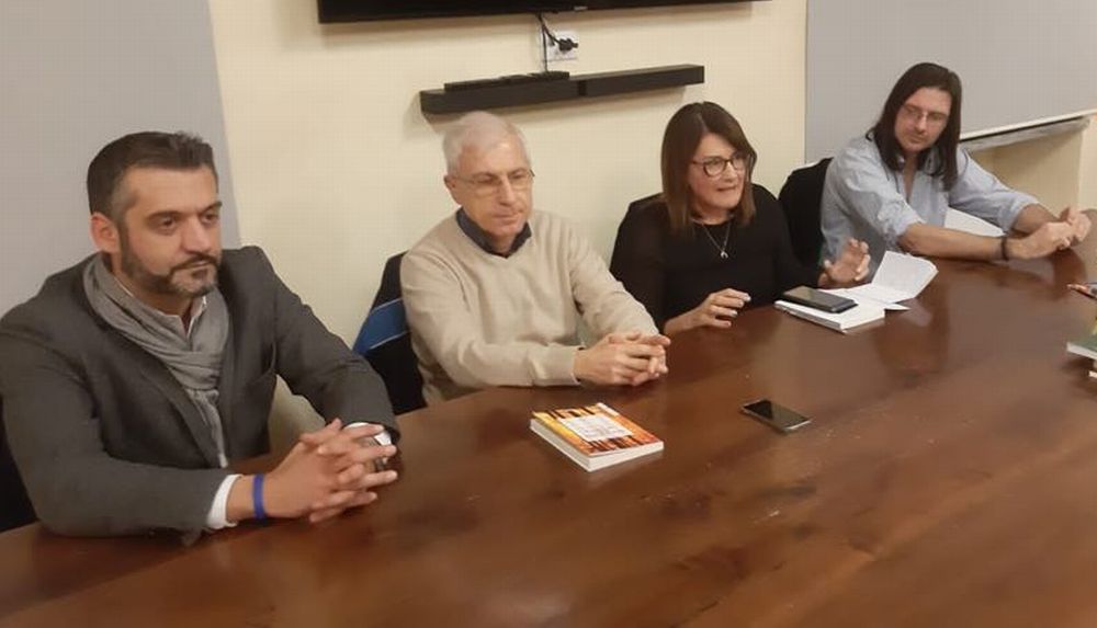 Il Sindaco e due giornalisti per la presentazione (con successo) del libro di Marco Candida