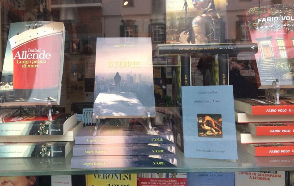 Il libro “Storie” di Angelo Bottiroli in vendita anche alla libreria “I Girasoli” di Tortona