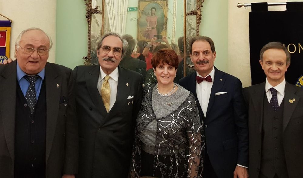 Il Lions club di Novi Ligure dona centro pacchi alimentari alle famiglie in difficoltà