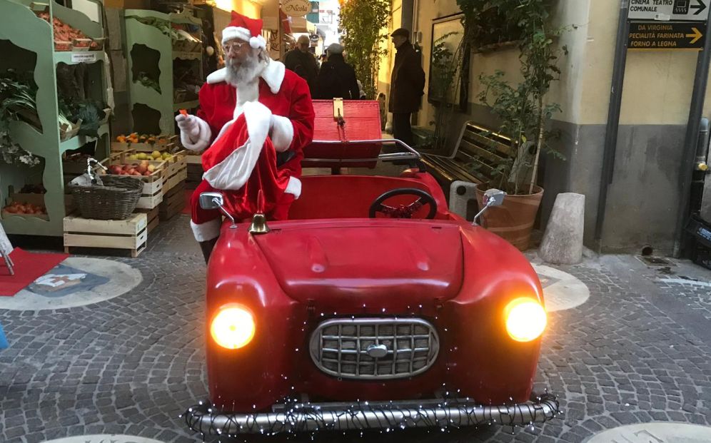 Magico Natale a Oneglia: domani, 21 dicembre, ultimo evento natalizio con On-Centro e il Circo di Babbo Natale