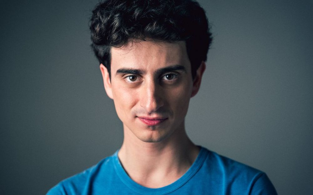 Venerdì ad Arquata Scrivia debutta la commedia “Blasè” con Michele Puleio