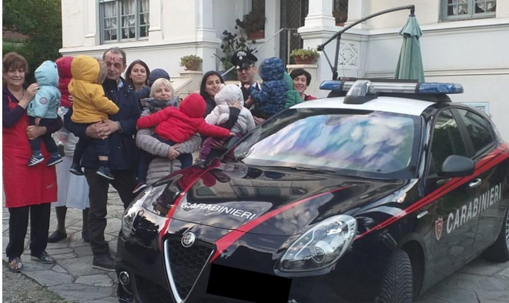 Merenda coi bambini a Villa Ave per i Carabinieri di  Sanremo